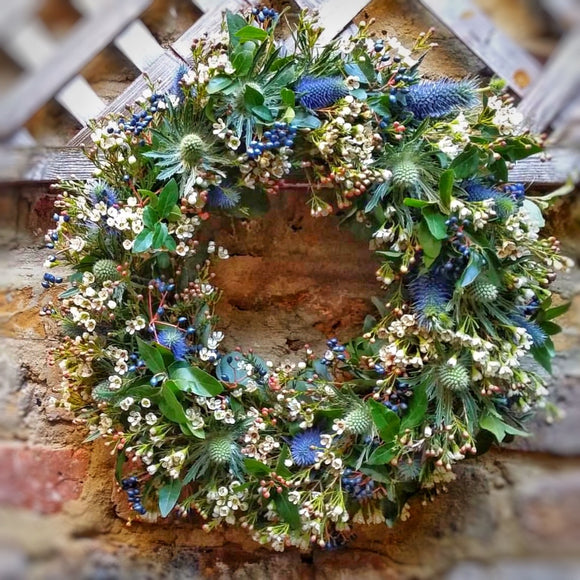 Christmas Wreath - natural blue&white - Yeomans Flowers